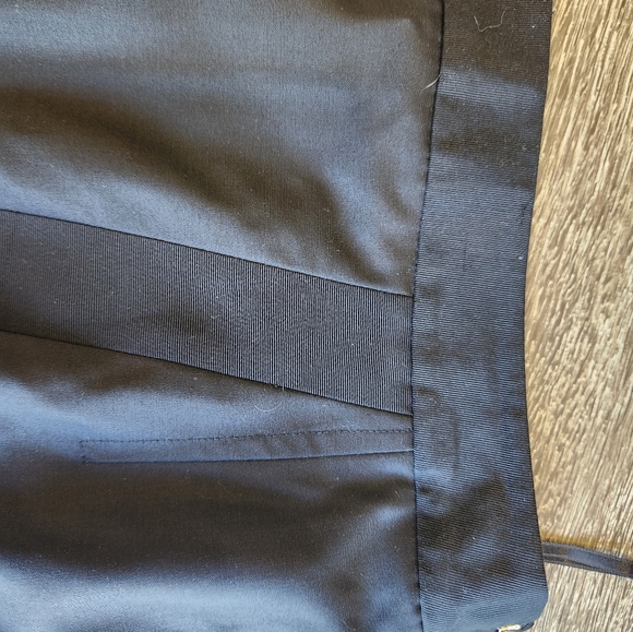 Stunning Ted Baker Sz 1 Black Pencil Skirt with Ribbon Detail and Front Slit - Picture 4 of 8